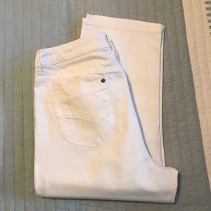 Chico’s White Denim Capri Jeans Size 1.5